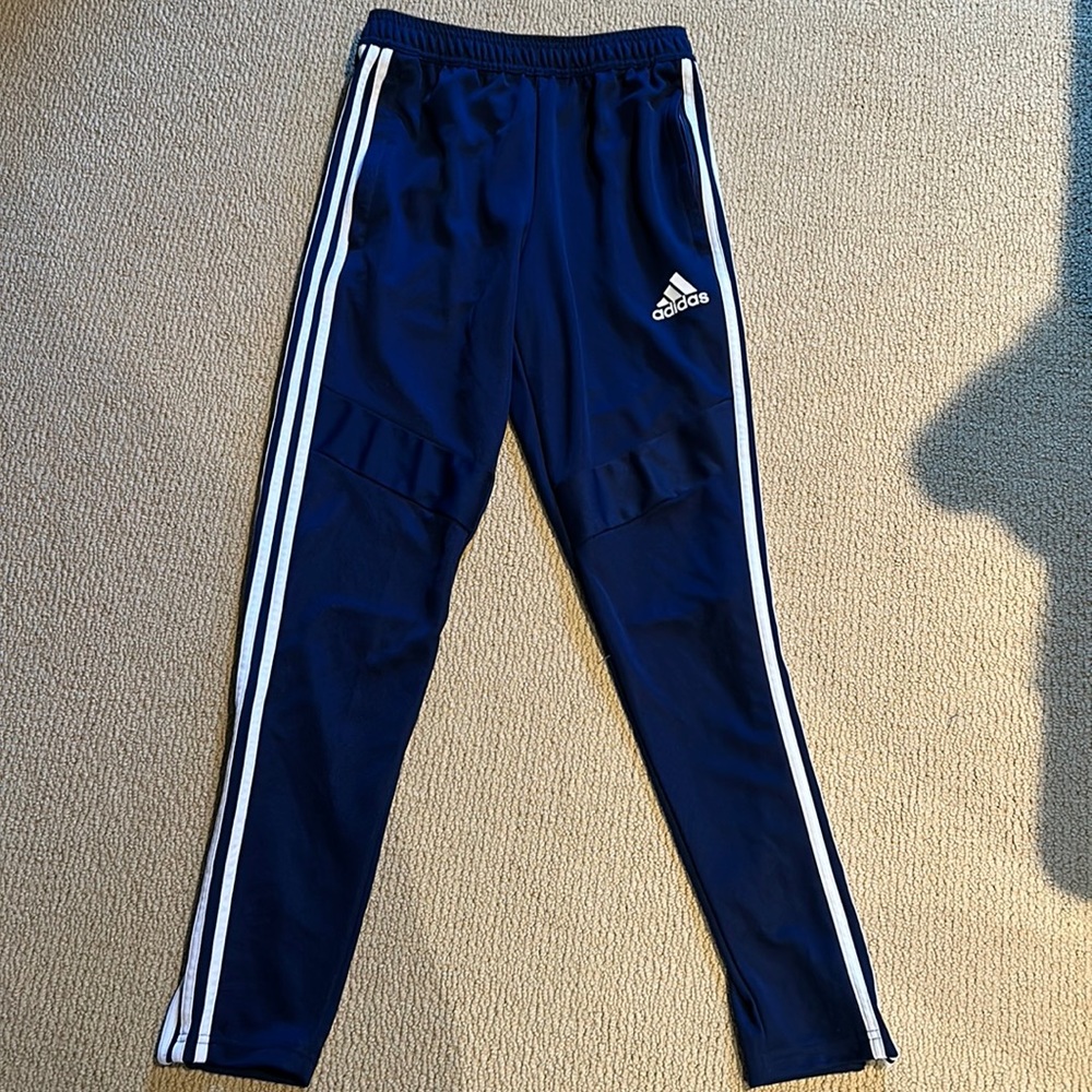 Adidas men's Aeroready track/soccer warm up pant, navy blue size M